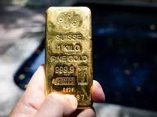Image: Oil Prices Drop, Gold Prices Rise: Financial Update