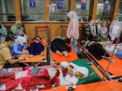 Image: Over 1,700 People Poisoned After Free Meals in Indonesia