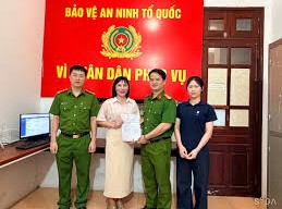Image: Police Investigate 1.62 Billion VND Transfer to Teacher's Account