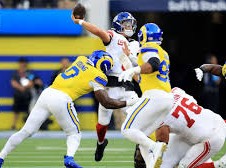 Image: Rams Defeat Depleted Giants 28-6 on Monday Night Football