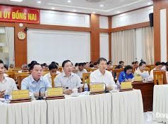 Image: Resolution 24: Encouraging Proactive Leadership in Vietnam