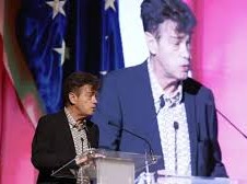 Image: Santiago Auserón Emotionally Receives 2025 Aragonese Letters Award