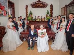 Image: Seven Couples Celebrate Renewed Vows in Bắc Ninh