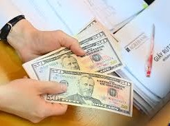 Image: USD Hits Two-Week High: Exchange Rate Fluctuations Post September 2