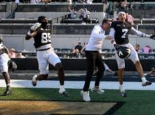 Image: Vanderbilt Stuns NC State with Last-Second Fumble Recovery Touchdown