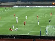Image: Vietnam Defeats Philippines 1-0 in Intense Match