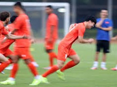 Image: Vietnam Faces Thailand in Crucial FIFA ASEAN Cup Clash