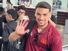 Image: Vietnam National Football Team Faces Airport Security Issue