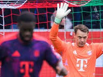 Image: Bayern Munich Falls Behind Early in Bundesliga Clash Against Augsburg
