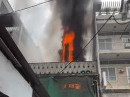 Image: Fire Breaks Out in Two-Story House in Ho Chi Minh City