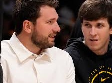 Image: Luka Doncic and Austin Reaves to Sit Out Against Warriors