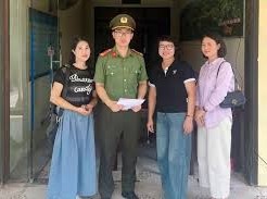 Image: Police in Phu Tho Help Recover 140.2 Million VND Sent by Mistake