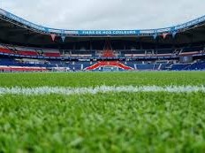 Image: PSG Fans Respond to Le Mans Ultras with Provocative Banner
