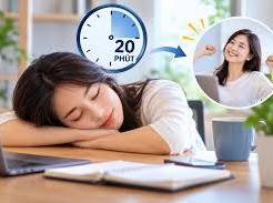 Image: The Benefits and Risks of Daily Napping
