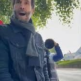 Image: Keanu Reeves Captivated by Isle of Man TT Motorcycle Race
