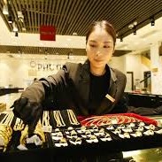 Image: Gold Prices Continue to Rise Amid Economic Uncertainty