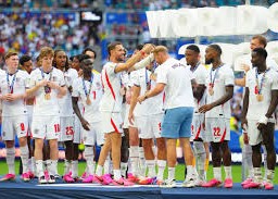Image: England Players Honor Jason Steele with World Cup Medal