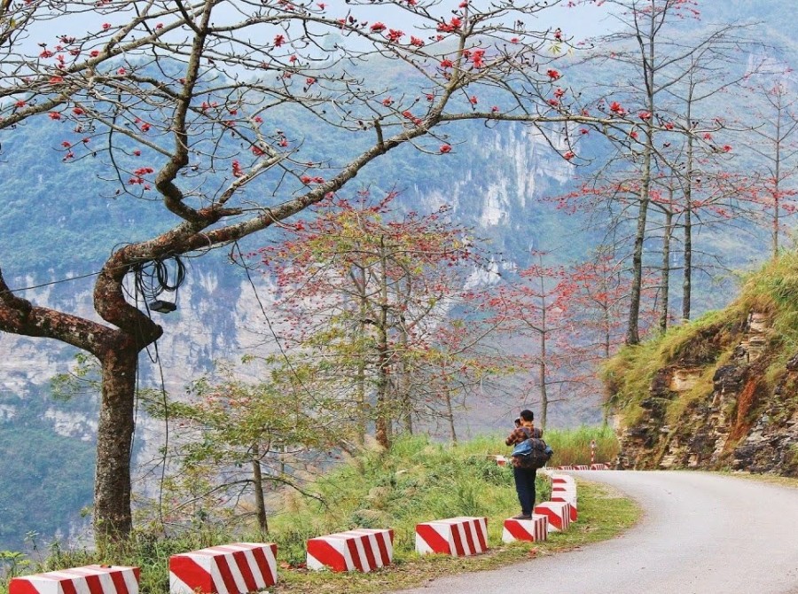 Image: Roads are to be noticed when coming to Ha Giang