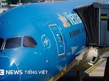 Image: Vietnam Airlines Managers Charged with Corruption in Singapore