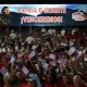 Image: Cuba's True Believers Rally Amid Blackouts and US Tensions