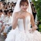Image: Trấn Thành Cheers for Hari Won at Fashion Show
