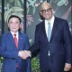 Image: Vietnam's Political Leadership Meets Singapore's President and Prime Minister