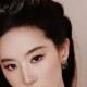 Image: Hồ Ngọc Hà Shines at Shanghai Event with Liu Yifei