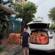 Image: Local Man Hangs 200 Life Jackets on Bridges in Hung Yen