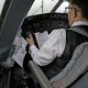 Image: Thai King Maha Vajiralongkorn Pilots Boeing 737 to Vietnam