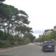 Image: Hanoi Expands O Cho Dua Road by Trimming Median Strip