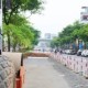 Image: Hanoi Expands Road by Trimming Median Strip to Alleviate Traffic