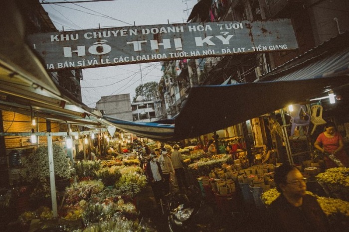 Celebrate the bustling spring with the bustling Tet flower markets in Saigon