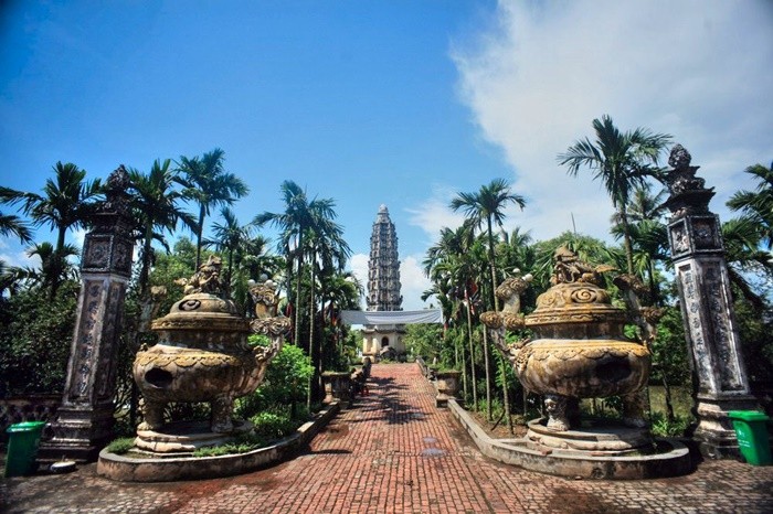 Explore Co Le Pagoda – an ancient temple with unique architecture in Nam Dinh