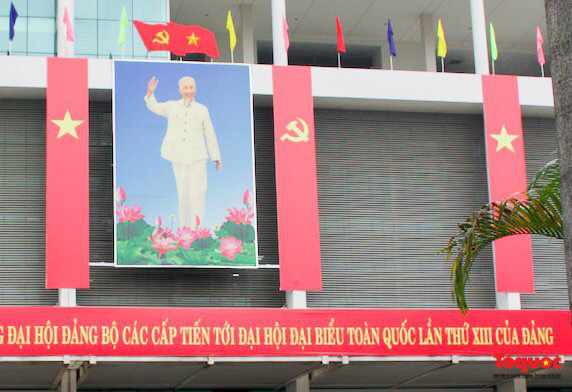Flamboyant flower flags welcome the XIII Party Congress