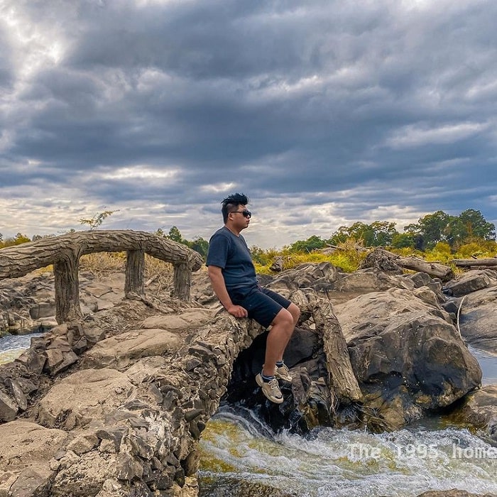 ‘Go around’ at the Bay Tren Waterfall in Dak Lak