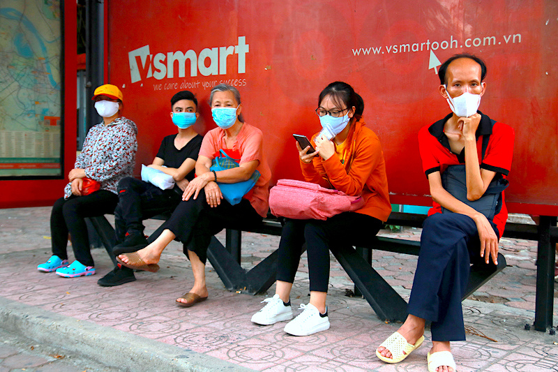 Hanoi: masking up in public area is compulsory