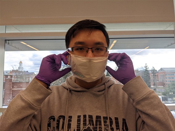 Vietnamese researchers in US invent COVID-19 vaccine patches, reusable facemasks