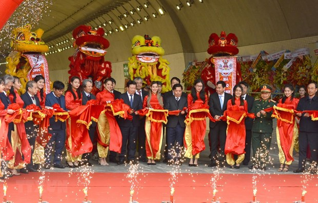 Longest road tunnel in Southeast Asia open to traffic