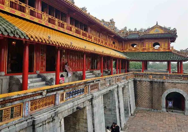 Noon Gate reopens to tourists after eight years of restoration