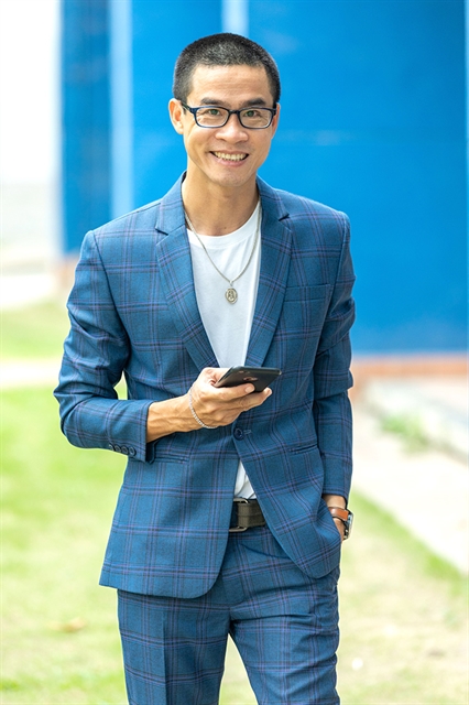 Poet to begin new journey