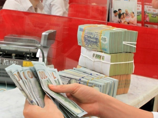 Reference exchange rate up 13 VND