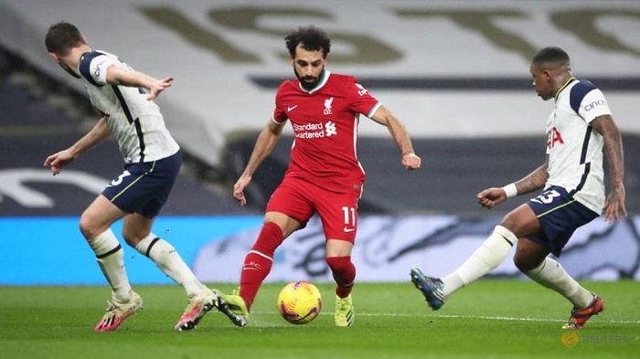 Liverpool back on track with win at Tottenham