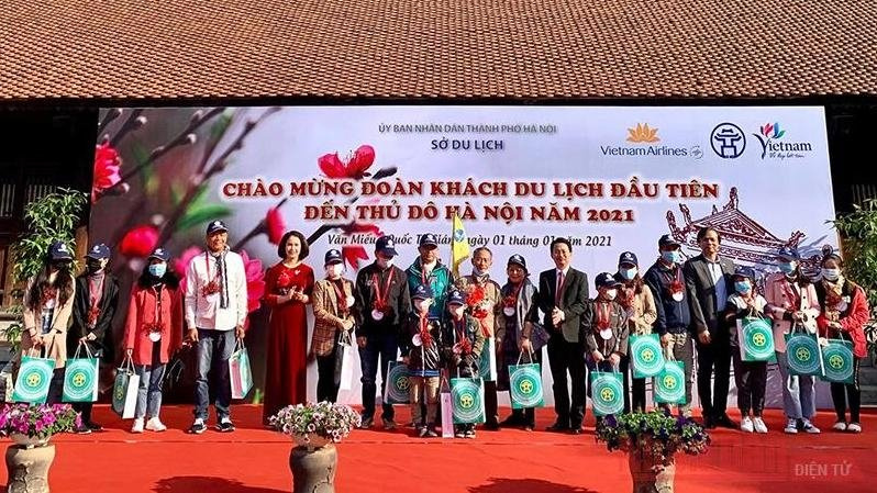 Localities welcome first visitors of 2021