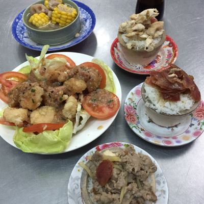 Try fragnant rice cooked in stone pots in HCM City