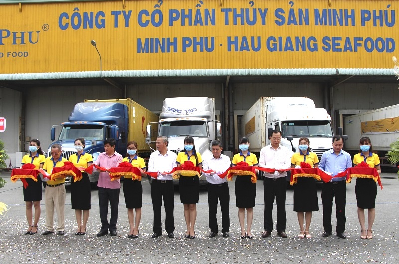 Vietnam exports first batch of shrimp this year