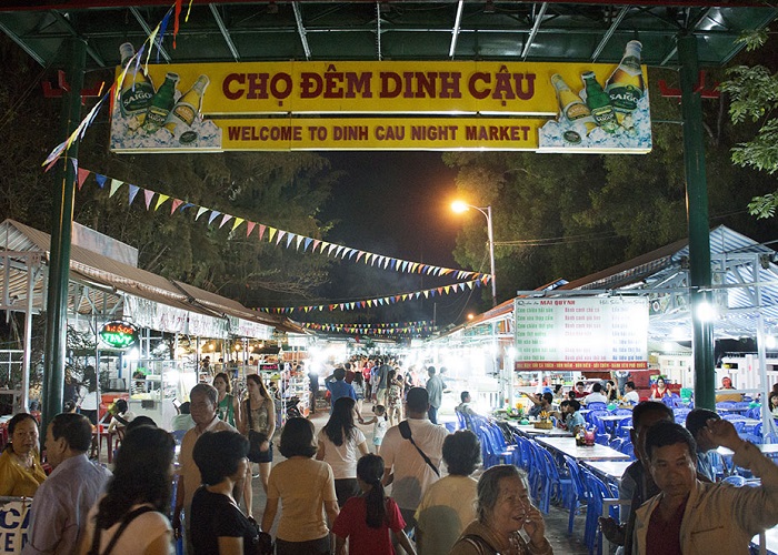 ‘Breaking in’ the junk food locations in Phu Quoc, the turkey is so delicious