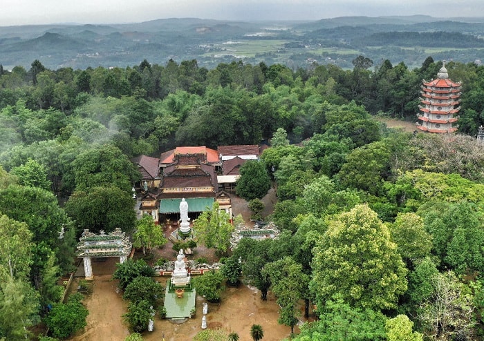 Thien An Temple in Quang Ngai – the ideal destination for tranquility, beautiful scenery