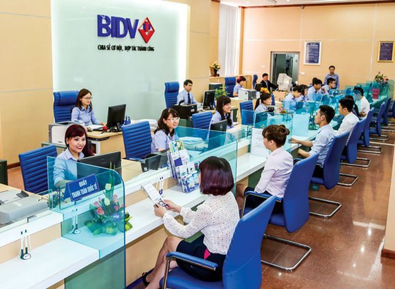 Several commercial banks propose to increase charter capital