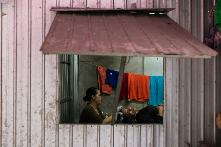 French Institute holds exhibition to celebrate Vietnamese women