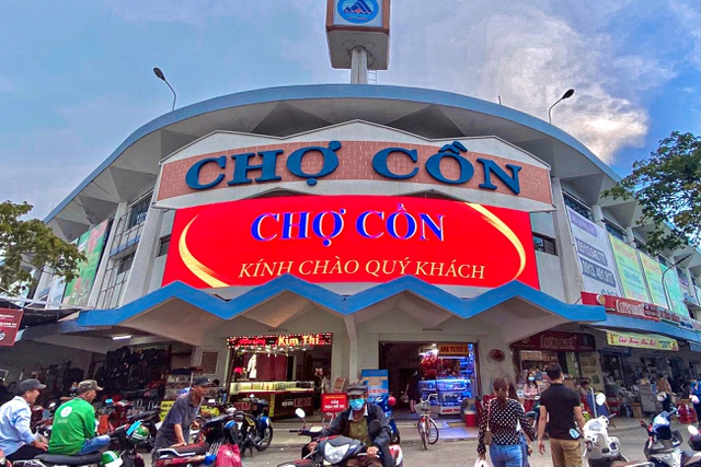 Lost in the culinary paradise of hundreds of “delicious and cheap” dishes in Da Nang